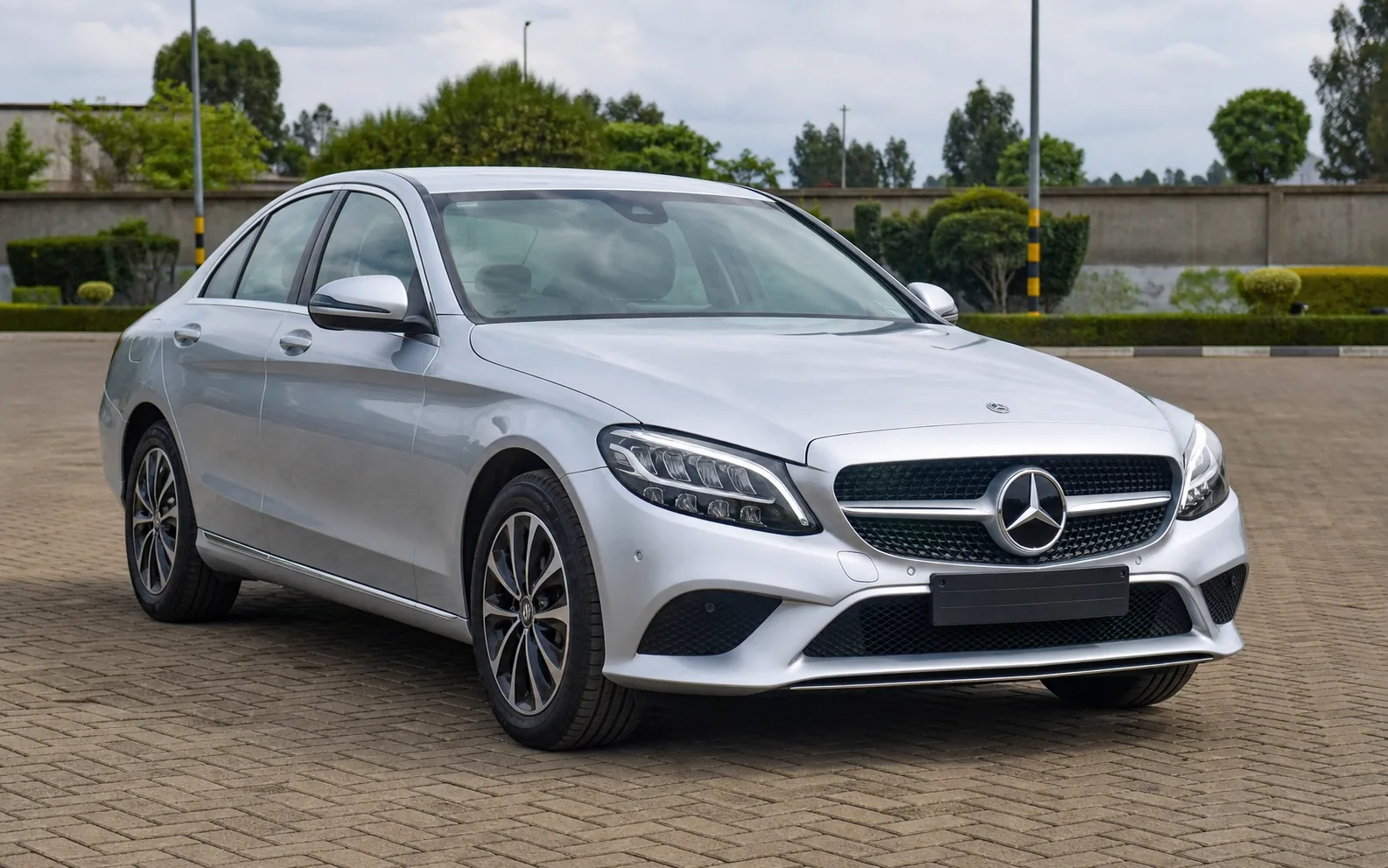 2020 Mercedes-Benz C200